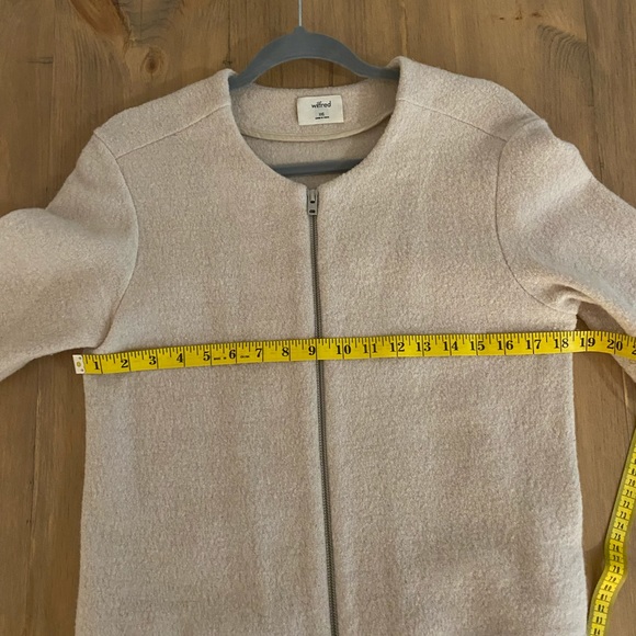 Aritzia Banville Jacket - Picture 6 of 6